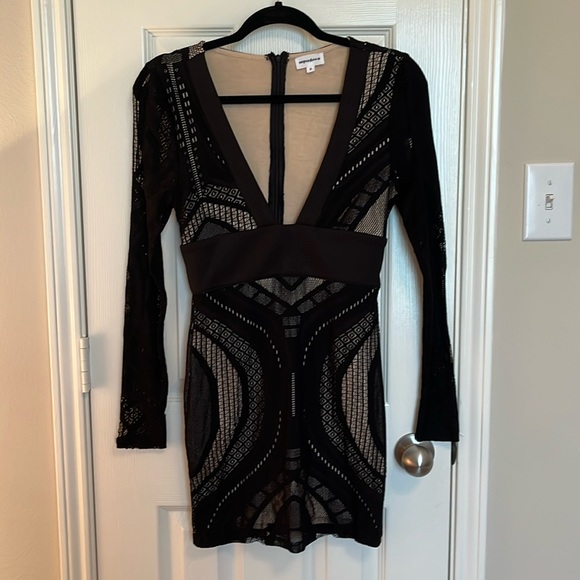 NWT Revolve Superdown Cait Deep V Lace Mini Dress - Picture 3 of 11